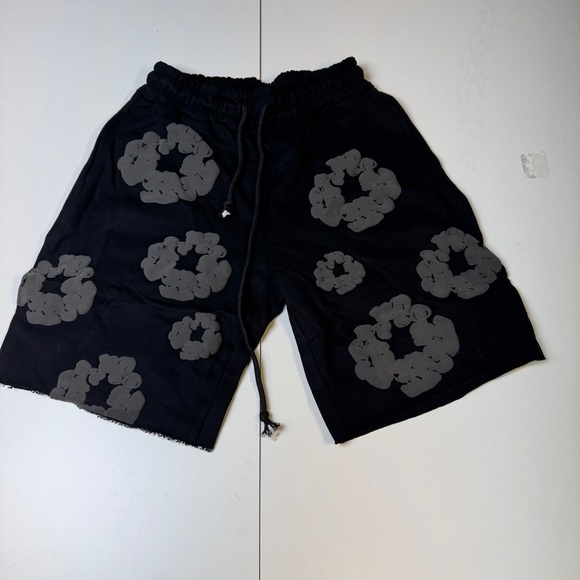 Denim Tears Shorts Black Cotton Wreath Logo Streetwear Mens Unisex - Picture 2 of 5